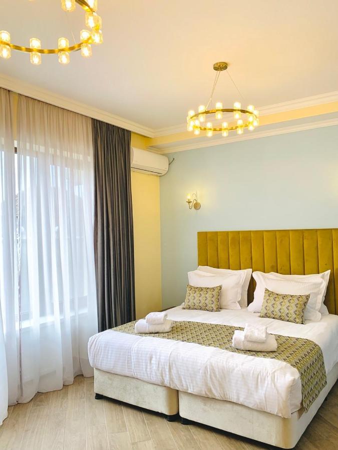 Phazisi Hotel Tbilisi Buitenkant foto