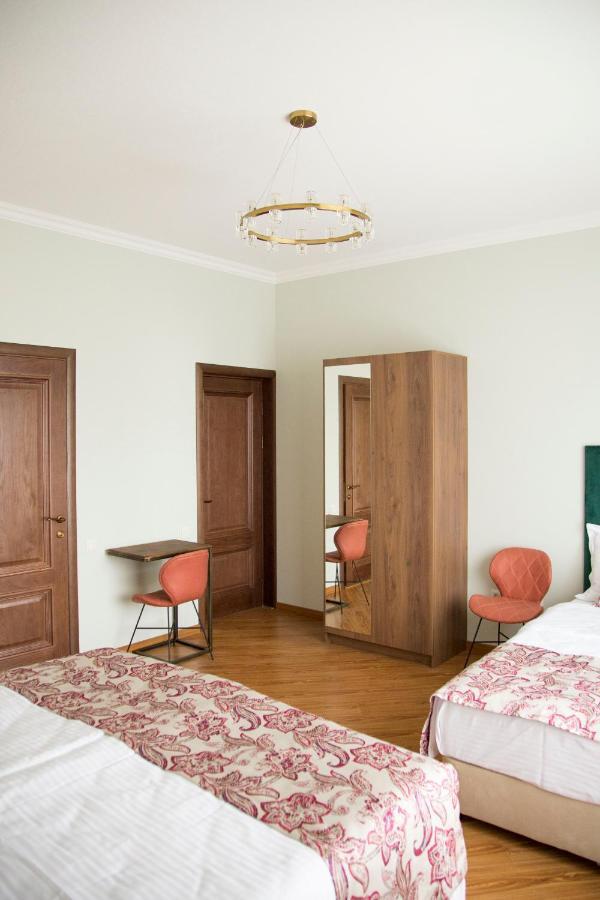 Phazisi Hotel Tbilisi Buitenkant foto