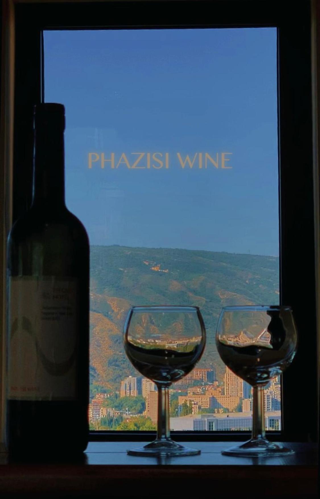 Phazisi Hotel Tbilisi Buitenkant foto